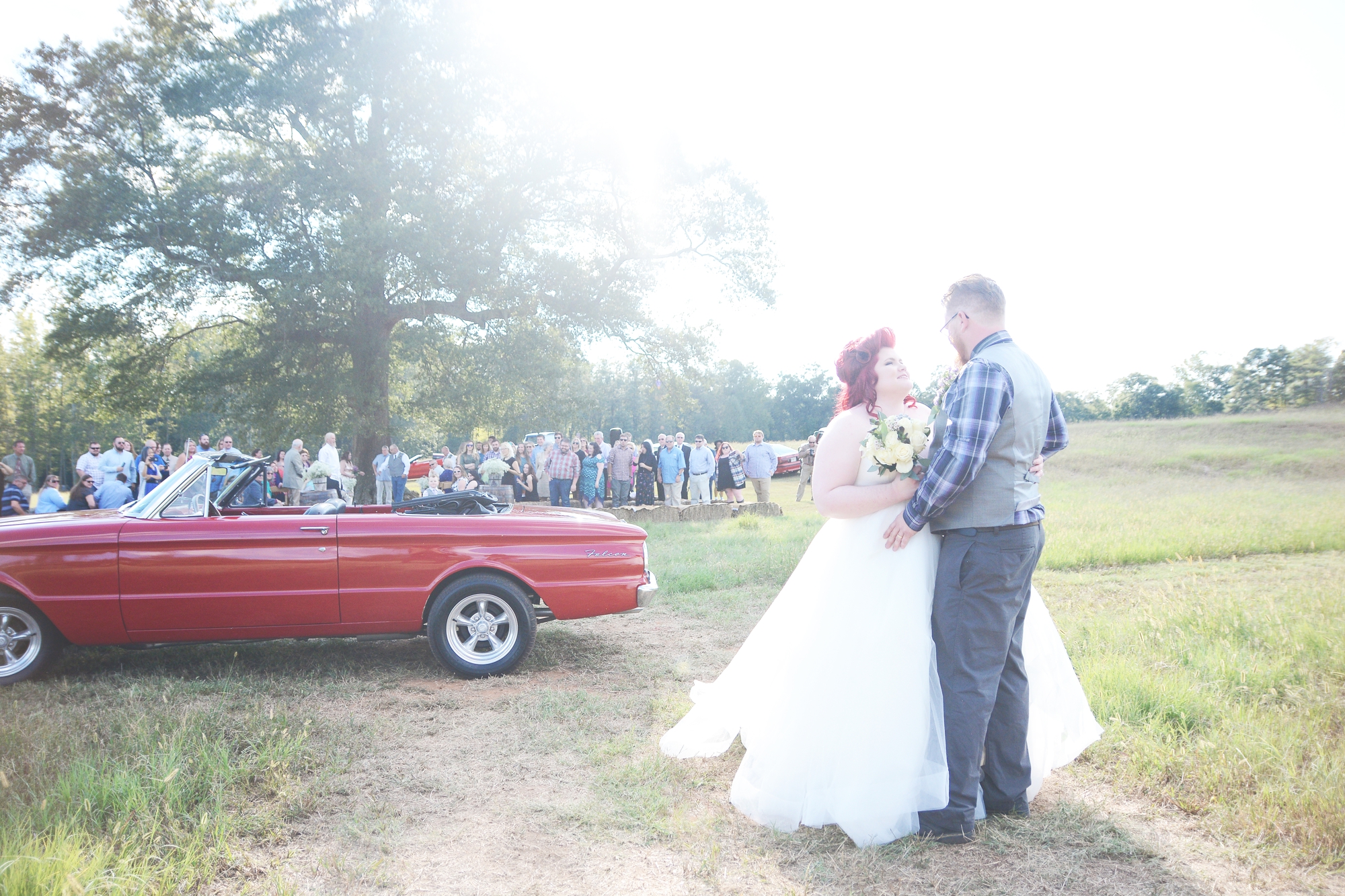 the-red-tin-barn-wedding-six-hearts-photography088